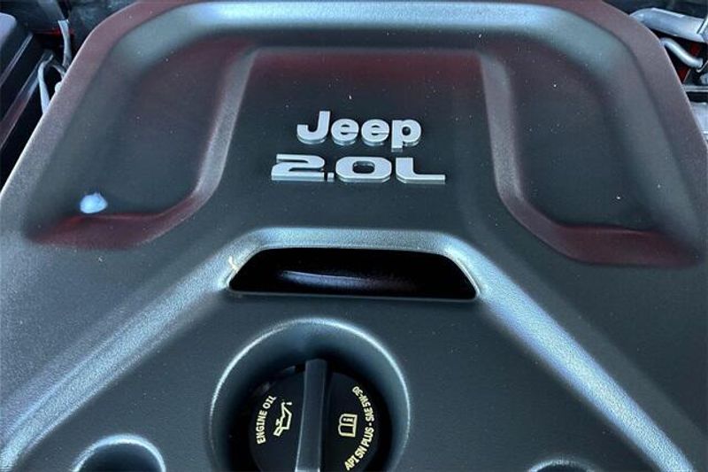 2021 Jeep Wrangler Unlimited SaharaImage 32