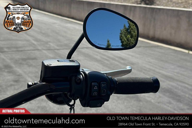 2021 Harley-Davidson Softail in a Black exterior color. BMW Motorcycles of Temecula – Southern California (951) 506-6903 bmwmotorcyclesoftemecula.com 