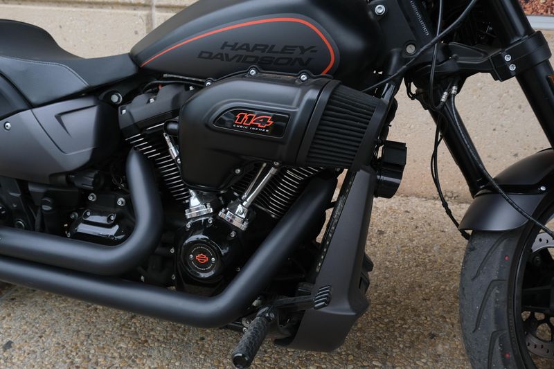 2020 HARLEY SOFTAIL114 BLACK AND ORANGE Image 3