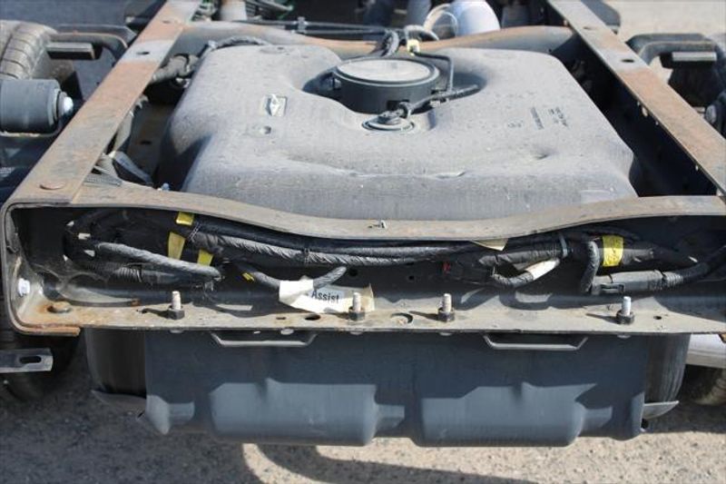 2023 RAM 3500 Chassis Cab Tradesman/SLTImage 7