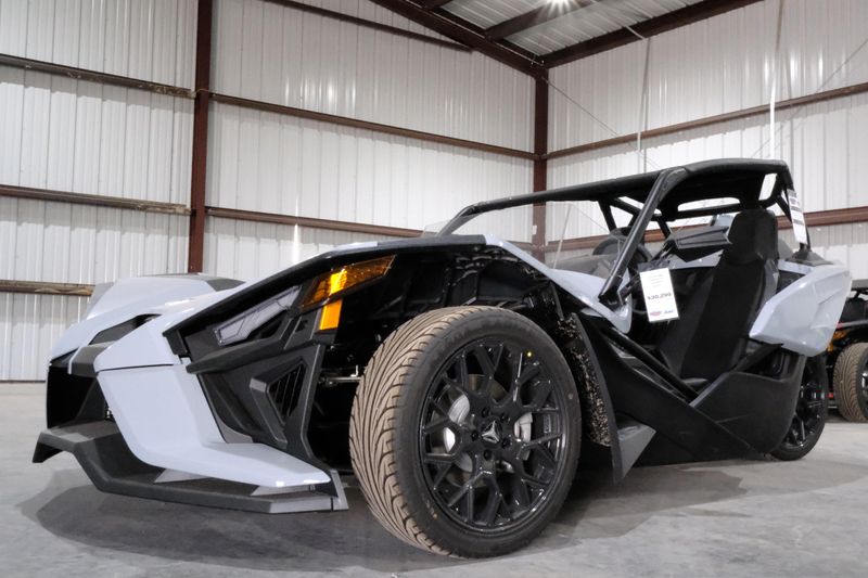 2024 Polaris SLINGSHOT SL AUTODRIVE OCEAN GRAYImage 5