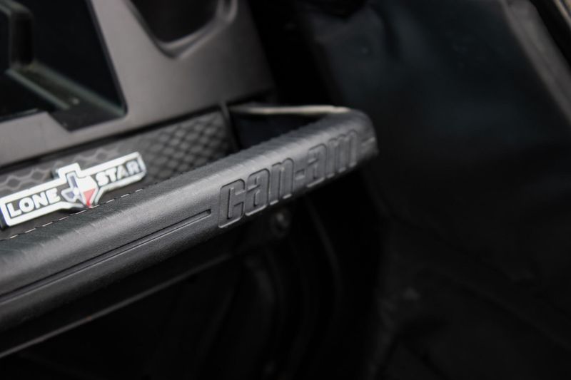 USED 2024 CAN-AM DEFENDER MAX LONE STAR HD10 Image 29