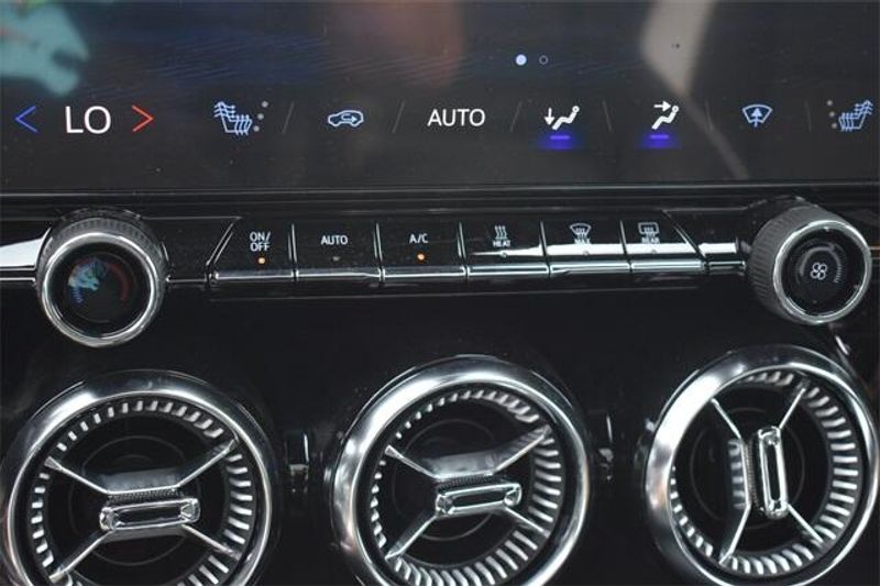 2025 Chevrolet Blazer EV LTImage 29