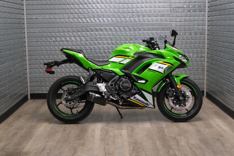 USED 2025 KAWASAKI NINJA 650 ABS Image 2