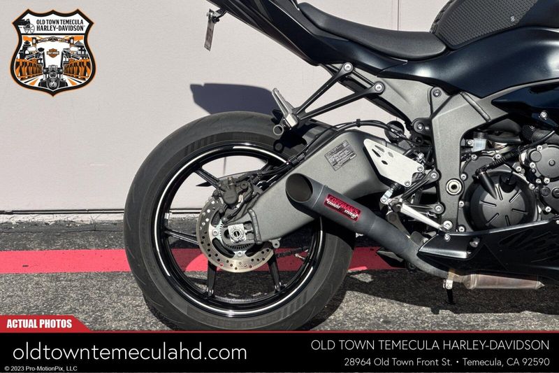 2024 Kawasaki Ninja ZX-6R ABSImage 2