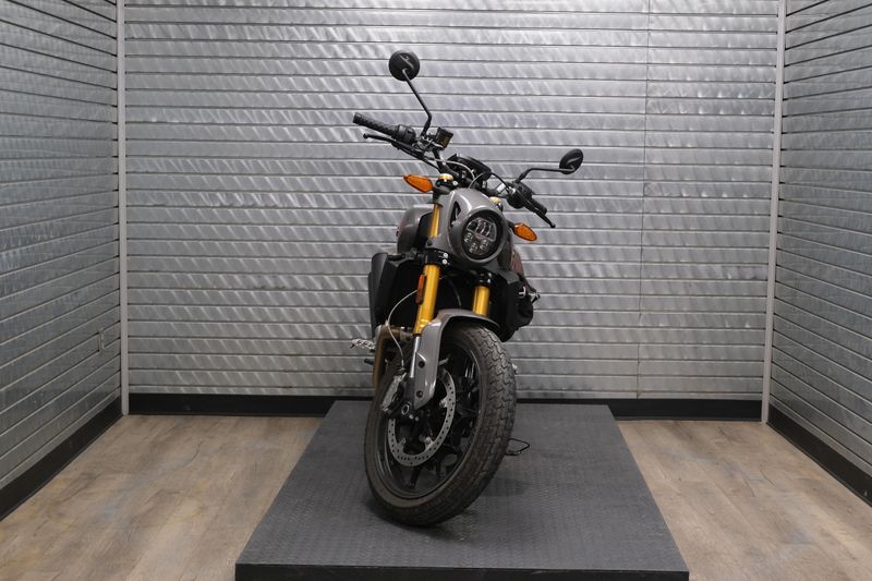 USED 2019 INDIAN MOTORCYCLE FTR 1200 S Image 8