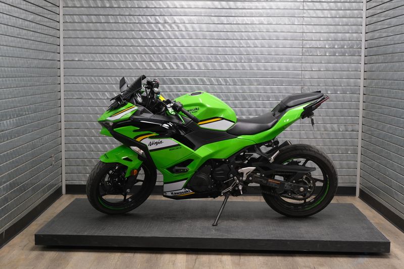 USED 2025 KAWASAKI NINJA 500 Image 6