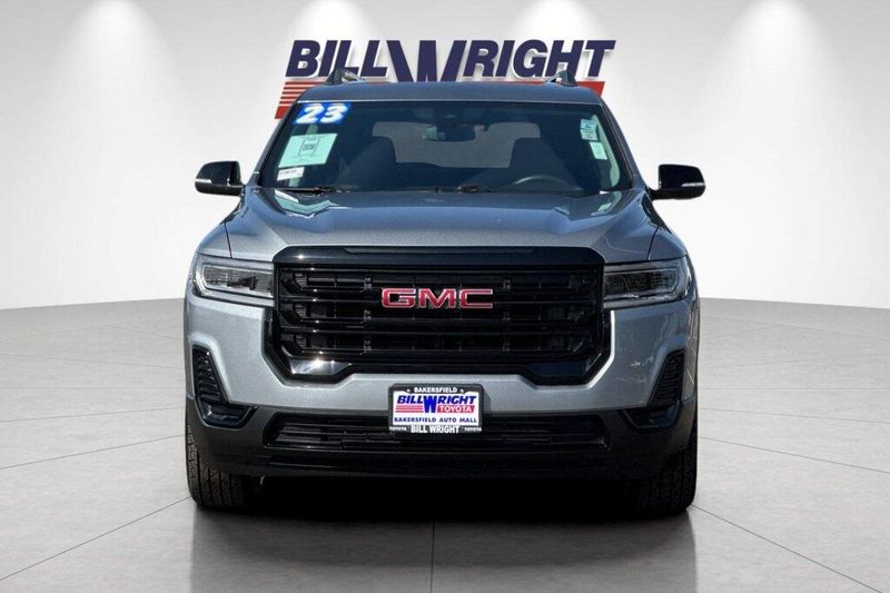 Used 2023 GMC Acadia SLEImage 8
