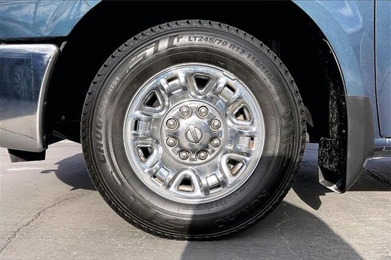 Used 2018 Nissan NV Passenger NV3500 HD SLImage 8