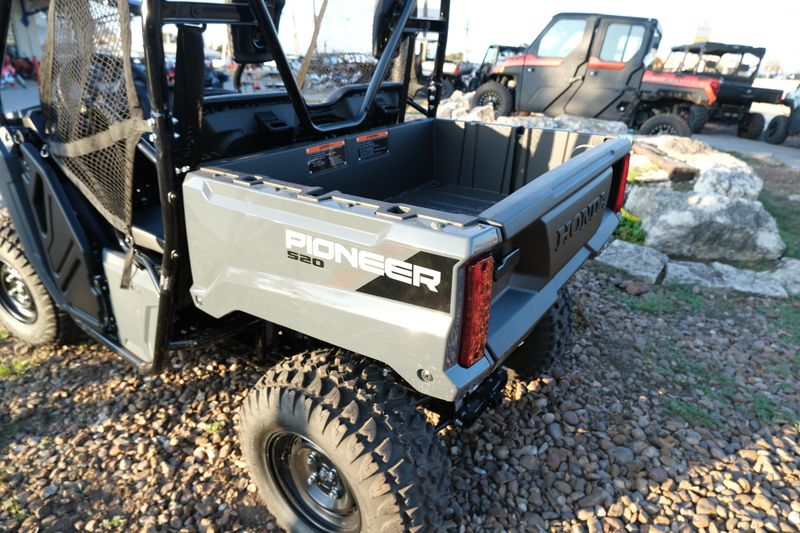 2025 Honda PIONEER 520 SLATE GRAYImage 3