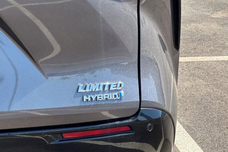 Used 2022 Toyota Sienna LimitedImage 26