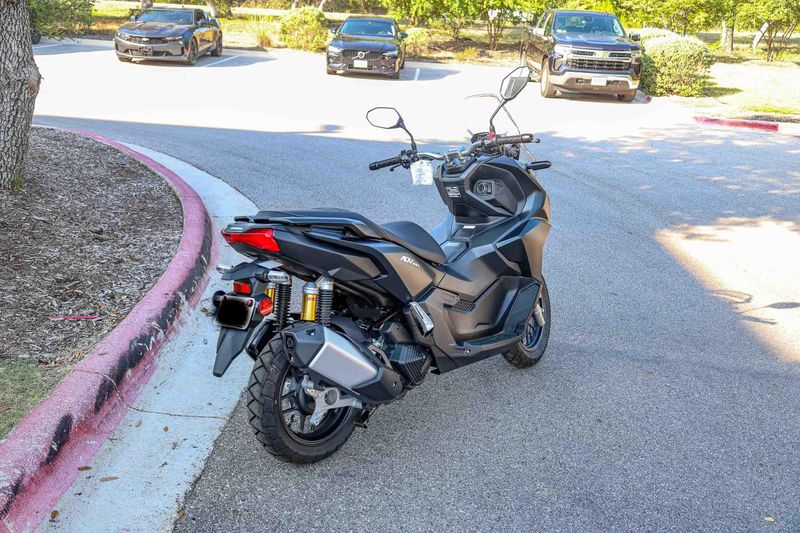 Used 2025 Honda ADV 160  BLACK Image 38