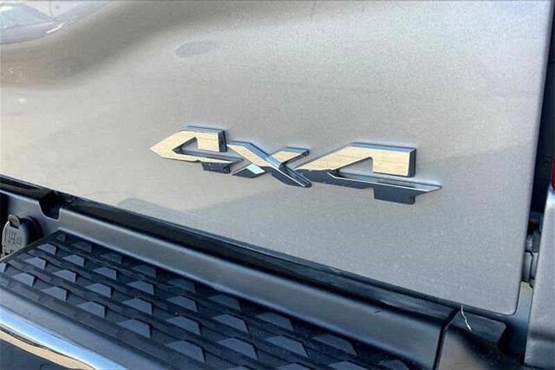 Used 2022 RAM 3500 TradesmanImage 7