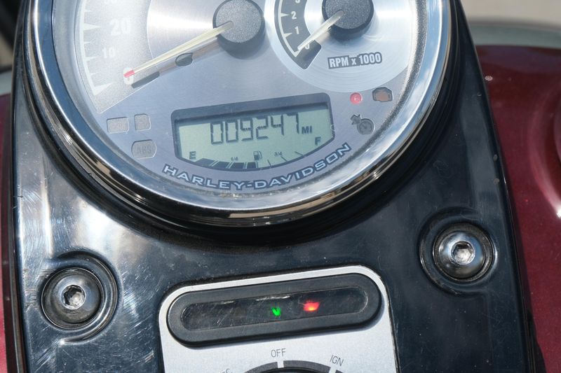 Used 2015 HARLEY DYNA FAT BOB MAROON Image 26