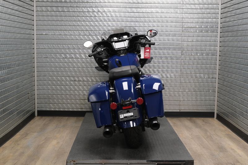 NEW 2025 INDIAN MOTORCYCLE CHALLENGER DARK HORSE Image 4