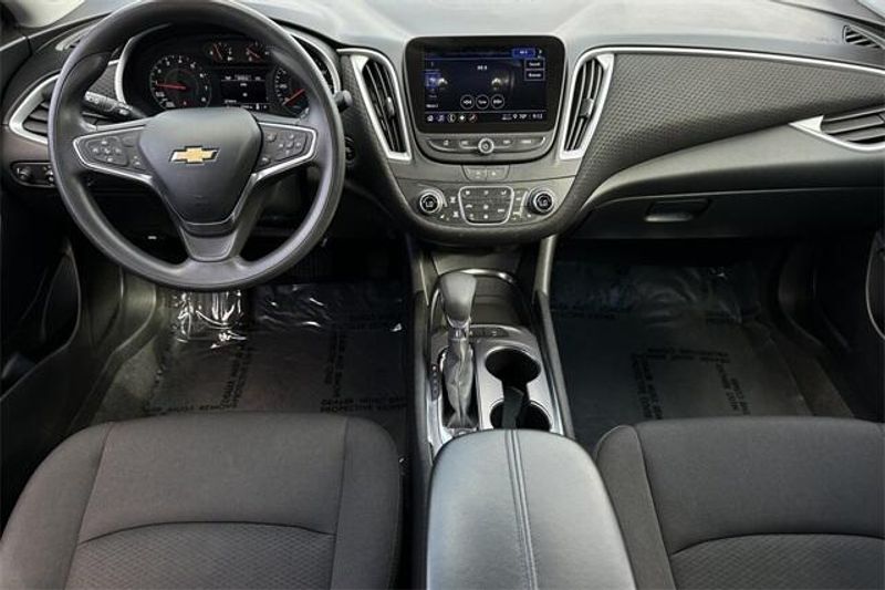 Used 2024 Chevrolet Malibu LTImage 11