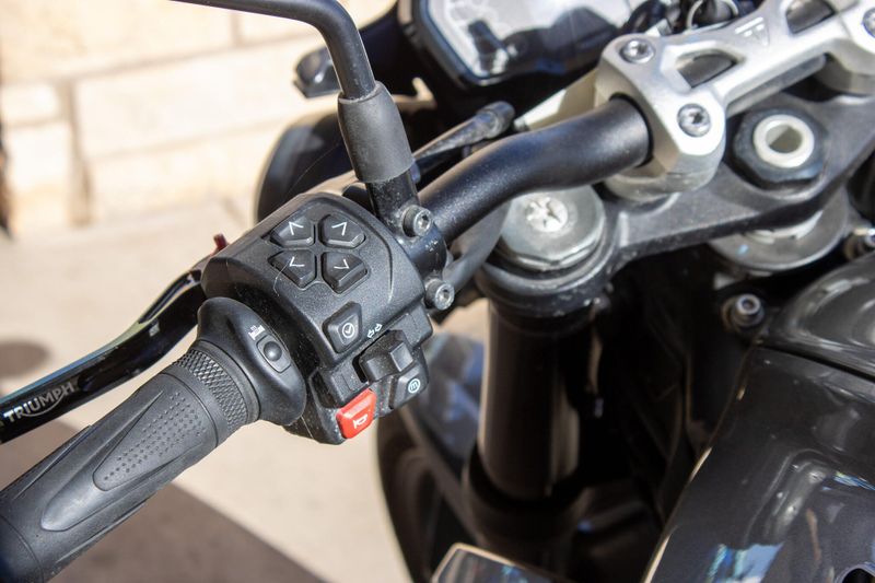 USED 2024 TRIUMPH STREET TRIPLE 765 R Image 11