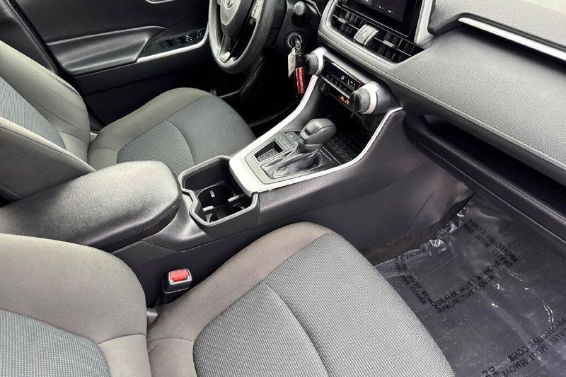 Used 2023 Toyota RAV4 LEImage 15