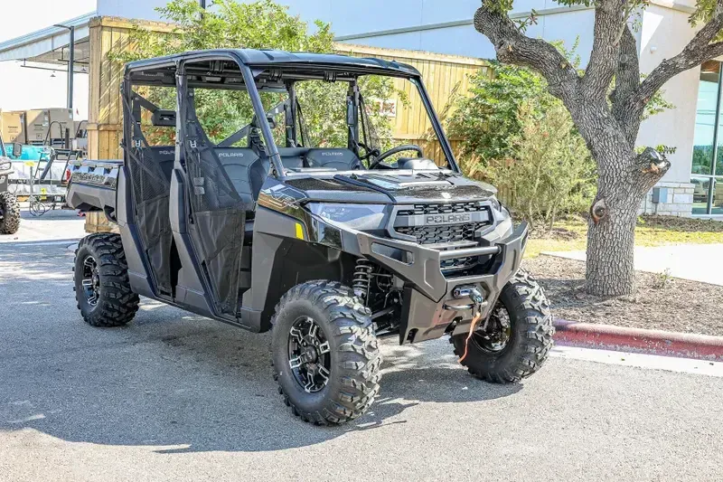 2025 Polaris RANGER CREW XP 1000 TEXAS EDITION BLACK CRYSTAL Image 1