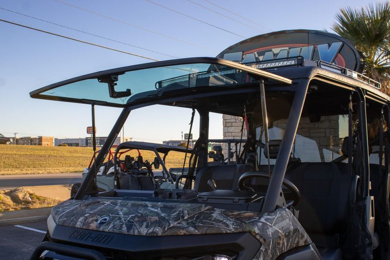 NEW 2026 CAN-AM DEFENDER MAX XT HD11 WITH 1025 INCH TOUCHSCREEN Image 23