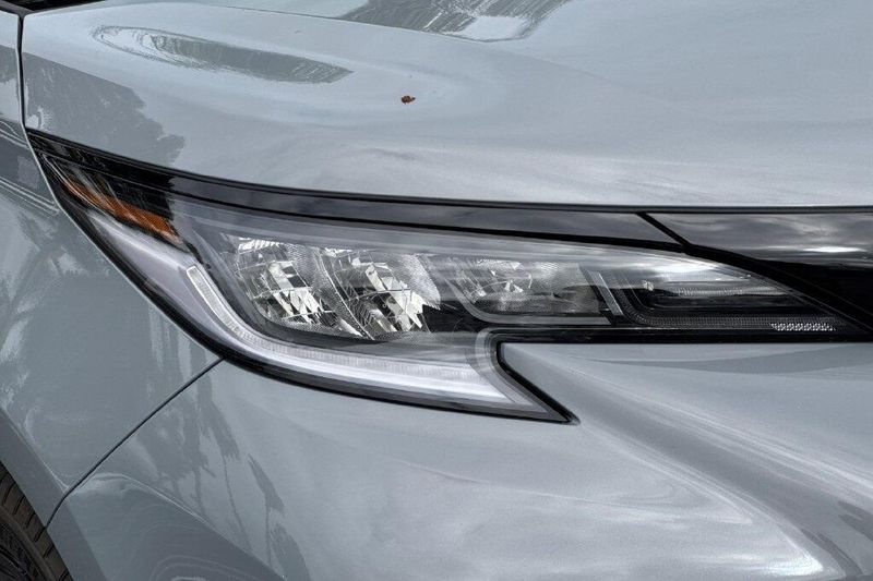 New 2026 Toyota Sienna XSEImage 30
