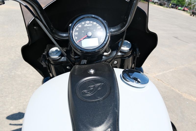 USED 2024 INDIAN MOTORCYCLE CHIEF BOBBER Image 20