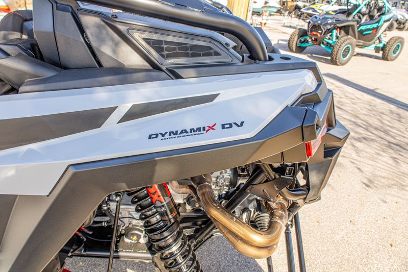 NEW 2026 POLARIS RZR PRO R ULTIMATE Image 2