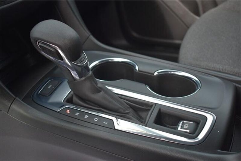 Used 2023 Chevrolet Equinox LTImage 22