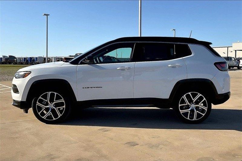 2024 Jeep Compass Limited 4x4Image 14