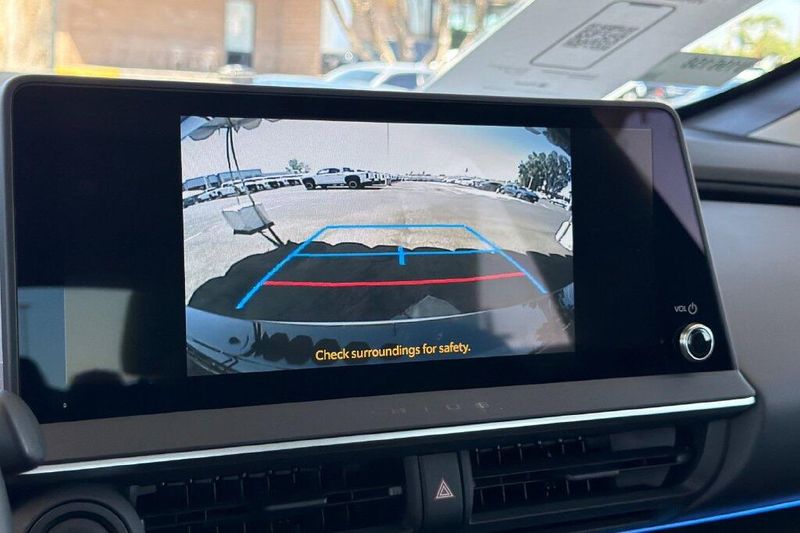 Used 2025 Toyota Prius NightshadeImage 18