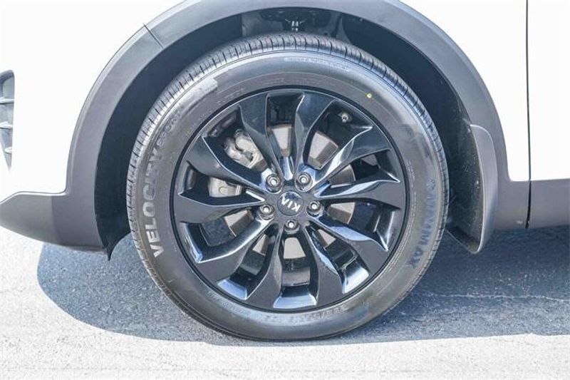 Used 2020 Kia Sorento SImage 11