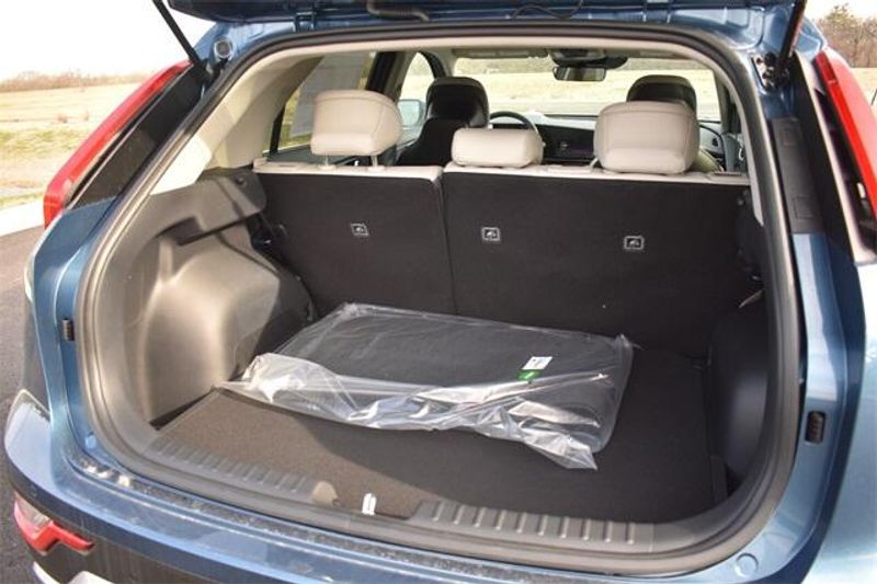 2025 Kia Niro EXImage 16