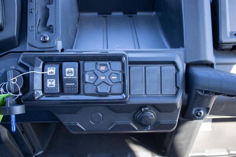 NEW 2026 CAN-AM DEFENDER XT HD7 Image 18