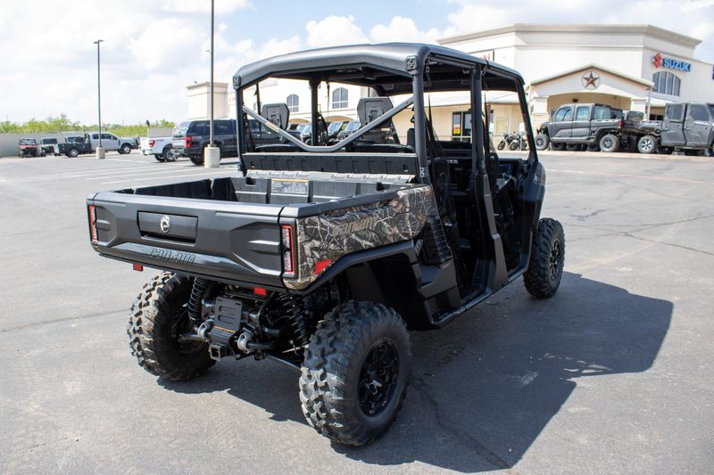 NEW 2026 CAN-AM DEFENDER MAX XT HD11 Image 4