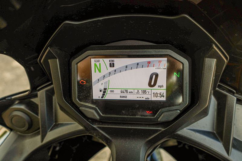USED 2025 KAWASAKI NINJA 650 Image 8