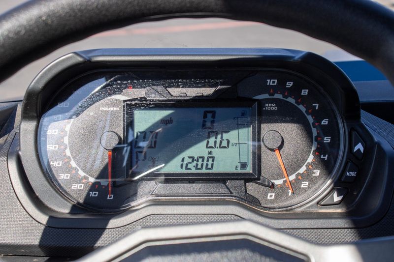 NEW 2025 POLARIS RANGER CREW XP 1000 PREMIUM Image 19