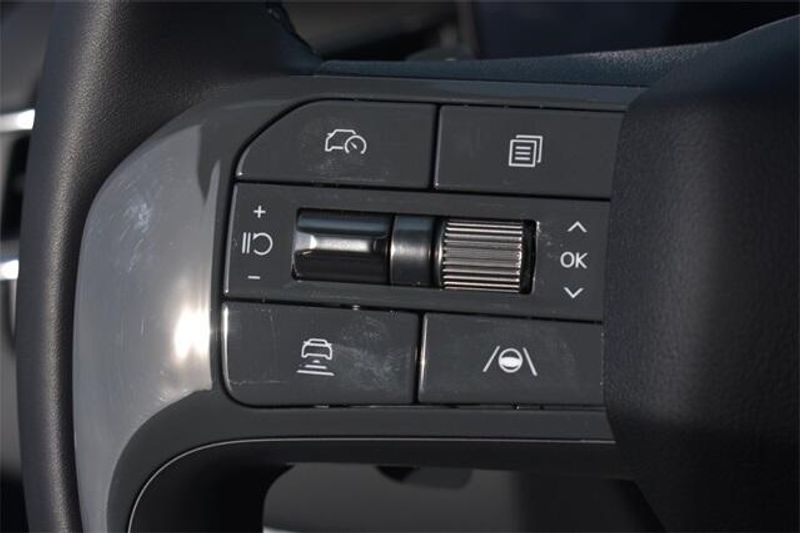 2025 Kia EV9 LandImage 36