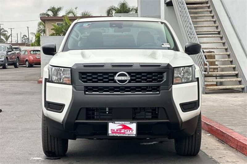 New 2025 Nissan Frontier SImage 6