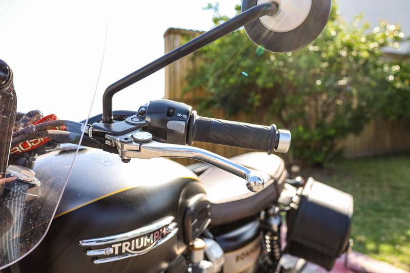 2022 Triumph BONNEVILLE T 120 BLACK EURO 5A BASE Image 15