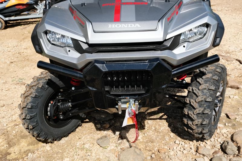 2025 Honda PIONEER 10005 TRAIL SE MATTE GRAY METALLIC Image 9