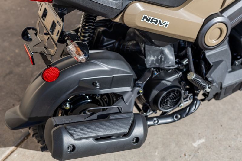 2023 Honda NAVI NUT BROWNImage 11