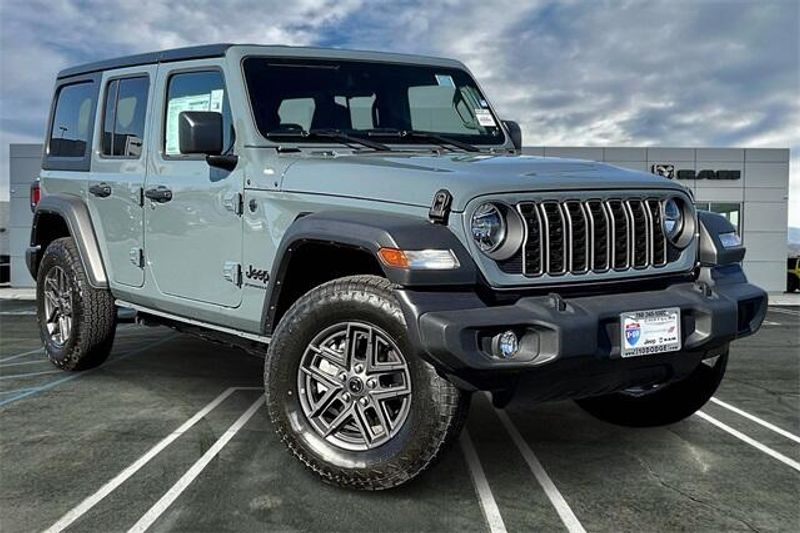 New 2025 Jeep Wrangler 4-door Sport SImage 14