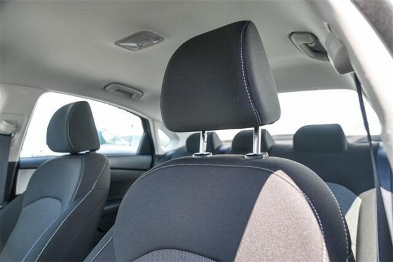 2022 Kia Forte LXSImage 25
