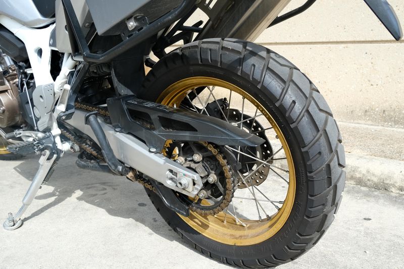 USED 2019 HONDA AFRICA TWIN ADV SPORT Image 13