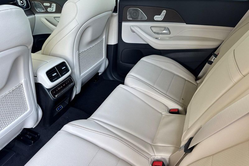 New 2027 Mercedes-Benz GLS 450Image 9