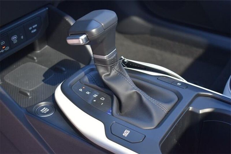 2025 Kia K4 GT-LineImage 23