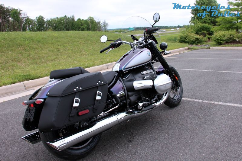 2022 BMW R 18 Classic in a Galaxy Dust Metallic exterior color. Motorcycles of Dulles 571.934.4450 motorcyclesofdulles.com 