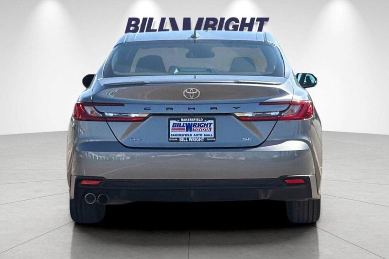 Used 2025 Toyota Camry SEImage 4