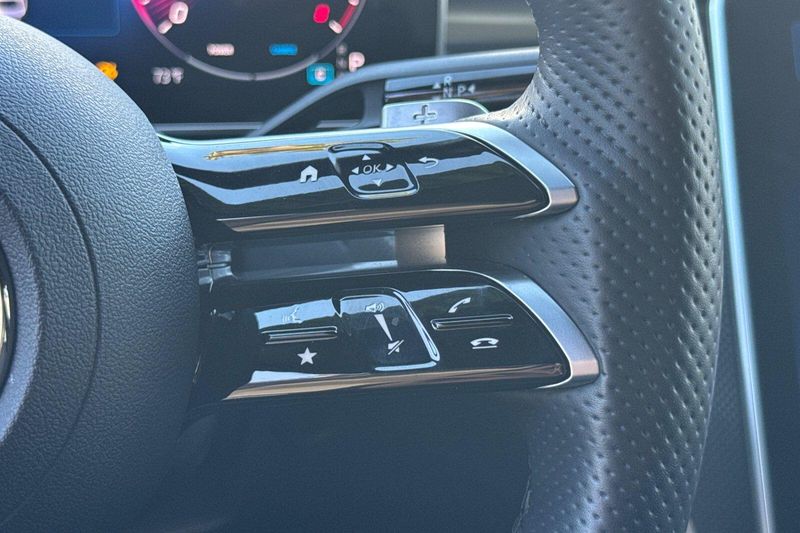 Used 2025 Mercedes-Benz C-Class C 300Image 27