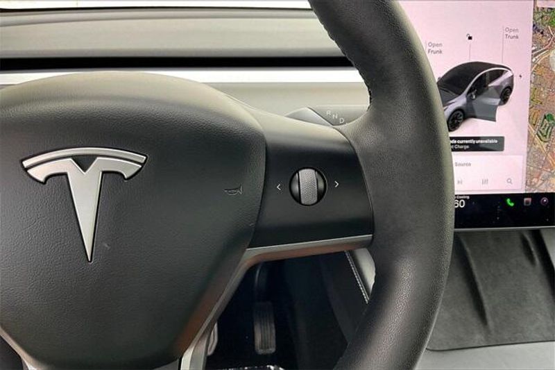 2021 Tesla Model Y Long RangeImage 19